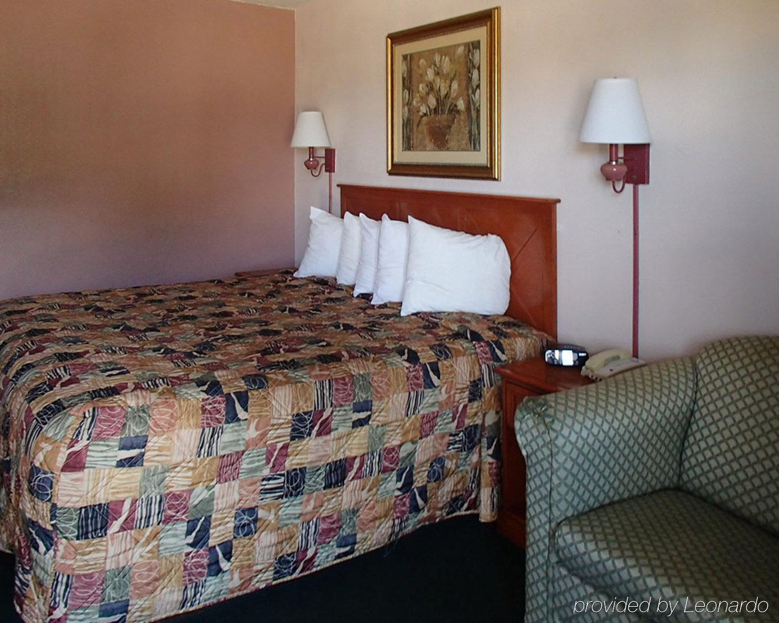 Rodeway Inn Leesburg Chain Of Lakes Buitenkant foto